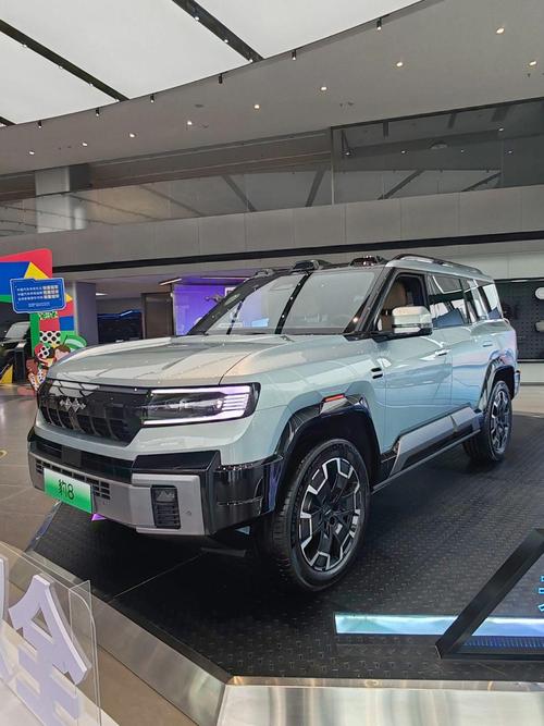 深圳224比亚迪方程豹硬派越野的爆款，英菲尼迪35周年与你共成长